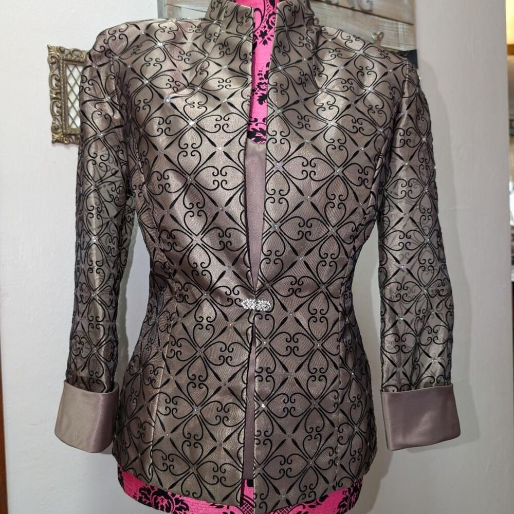 Dressbarn Women's brown mesh black velvet blazer and tank 2 piece set